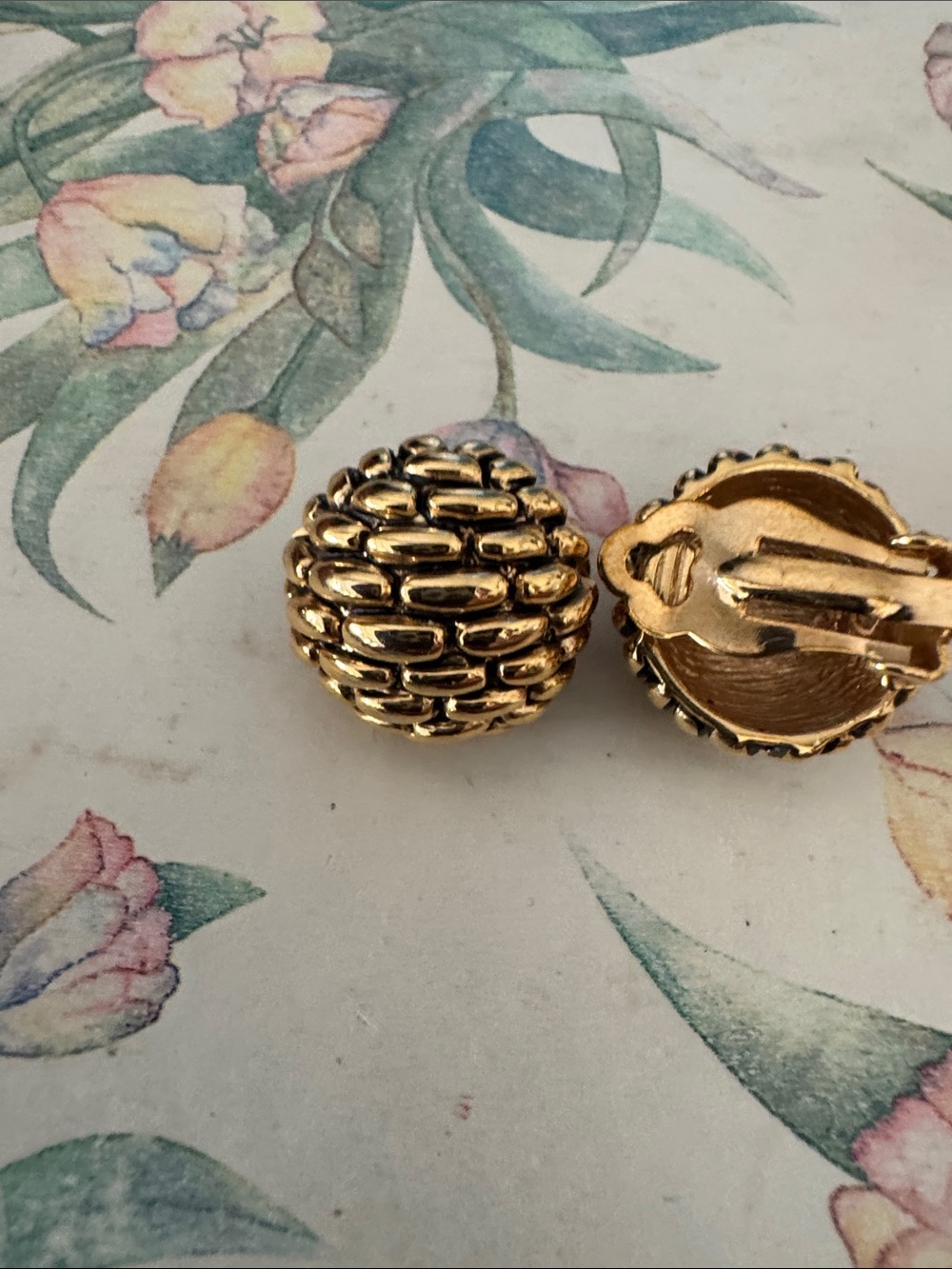 Vintage -Gold Textured Dome Clip-On Earrings - Classic Women's Accessory